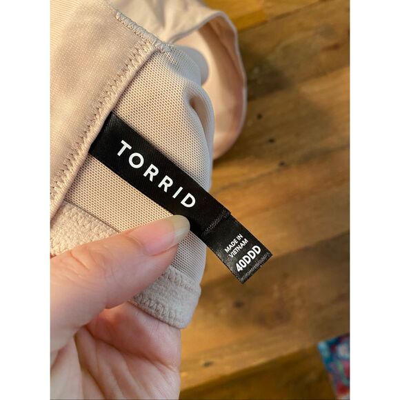 Torrid 40DDD 360 Back Smoothing XO Plunge Push-Up Bra nude - Picture 5 of 7